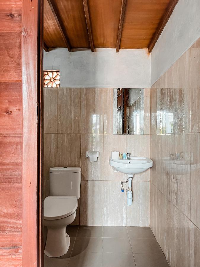 Gayatri Bungalows Batununggul Экстерьер фото